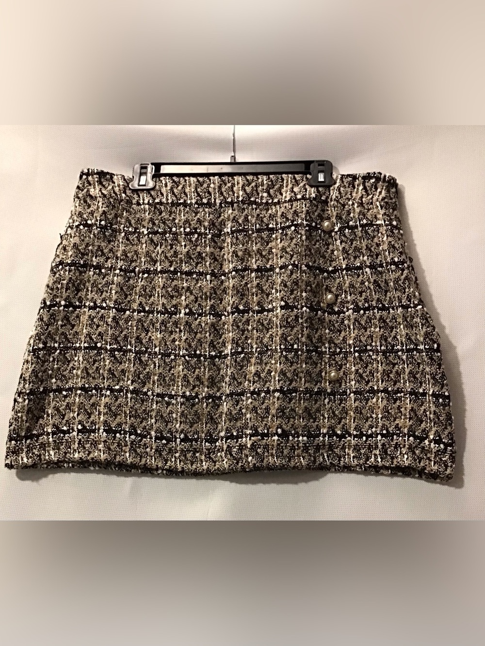 540 SHEIN Beige Black Tweed Mini Skirt with Pearl Buttons